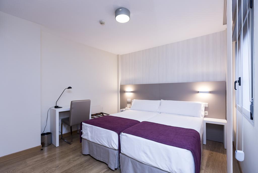Di' Carlo Hotel Madrid Ngoại thất bức ảnh