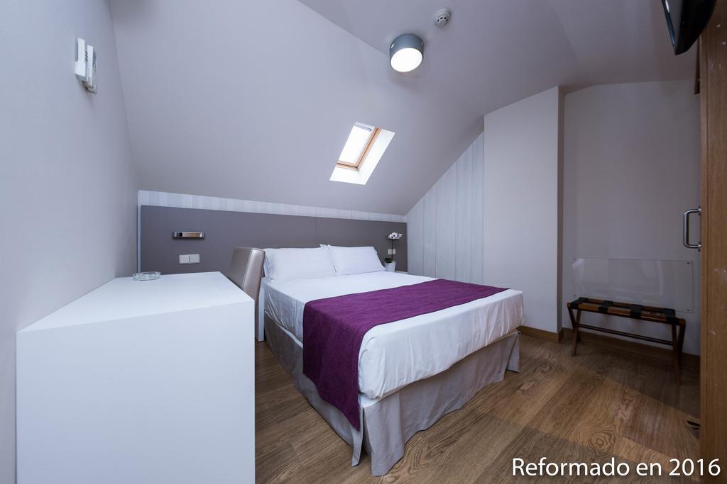 Di' Carlo Hotel Madrid Ngoại thất bức ảnh