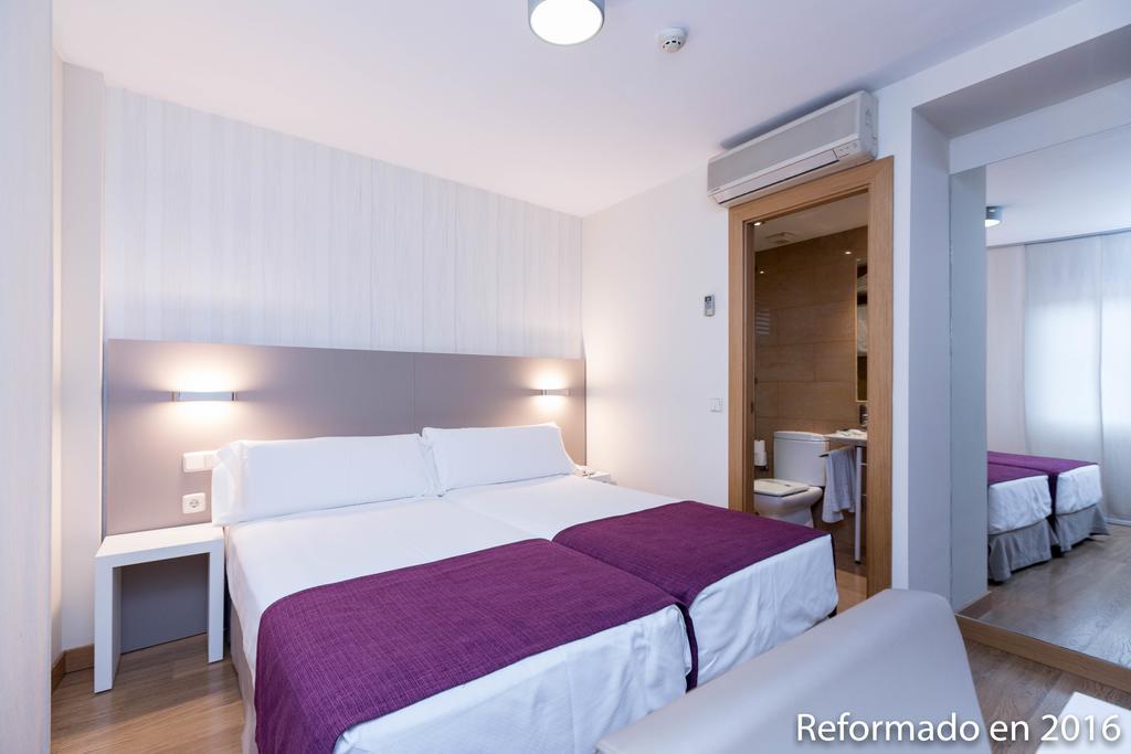 Di' Carlo Hotel Madrid Ngoại thất bức ảnh