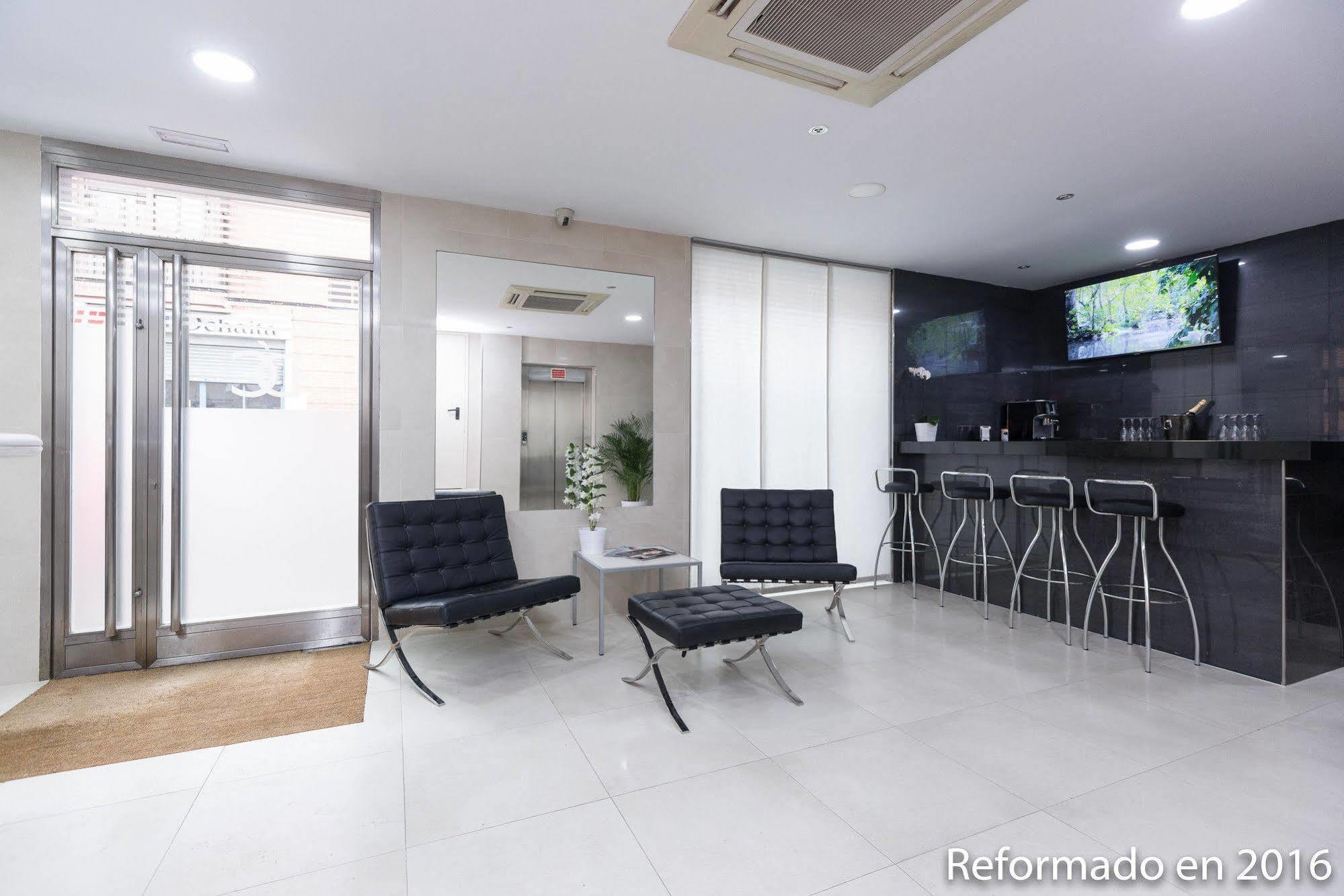 Di' Carlo Hotel Madrid Ngoại thất bức ảnh